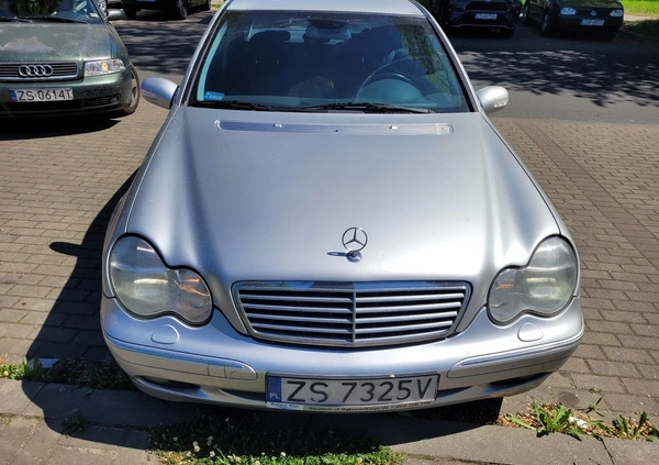 Mercedes-Benz Klasa C cena 5900 przebieg: 199600, rok produkcji 2002 z Szczecin małe 79